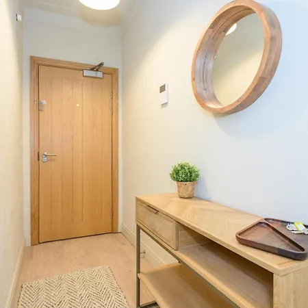 شقة Pass The Keys Family Haven In Heart Of *